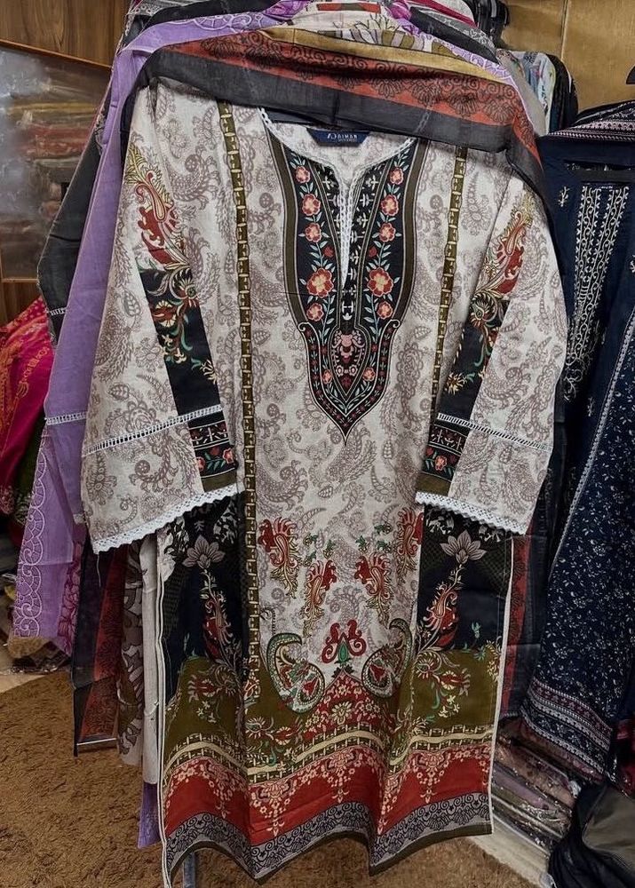 Readymade Pakistani Suits