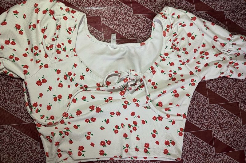 Floral Puff Sleeve Crop Top