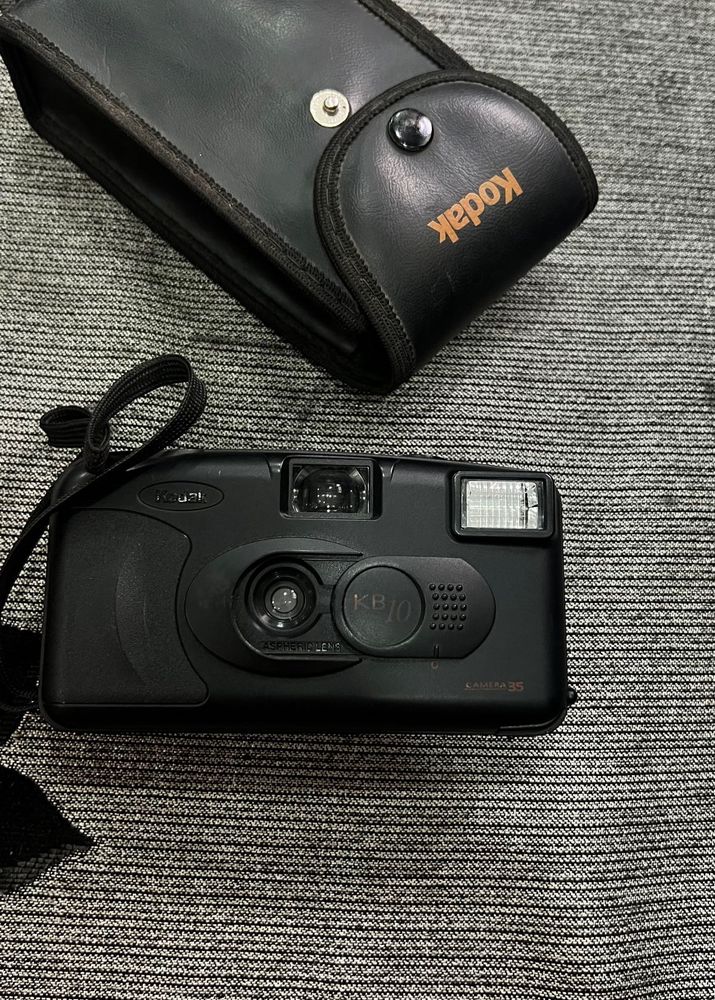 Vintage Kodak KB 10 Camera With Reel and Cover