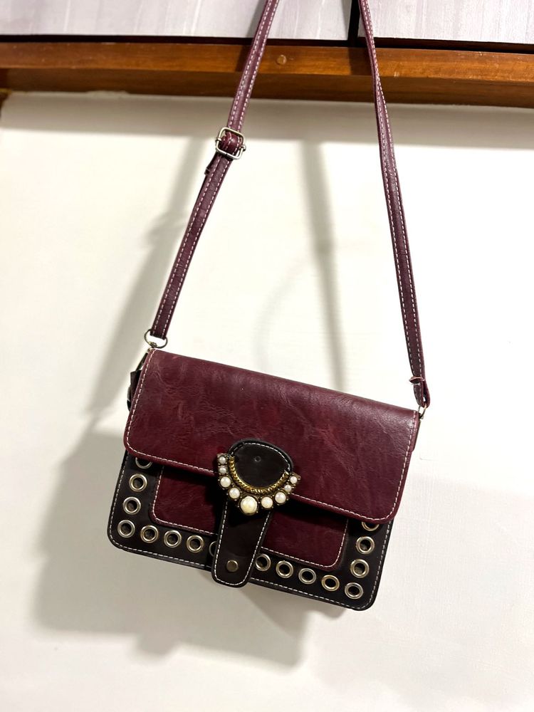 Wonderful Vintage Sling Bag