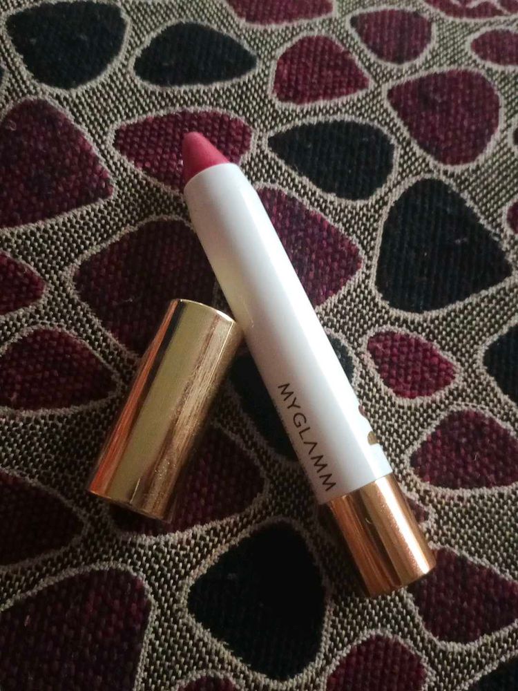 Myglamm Matte Lip Crayon✨