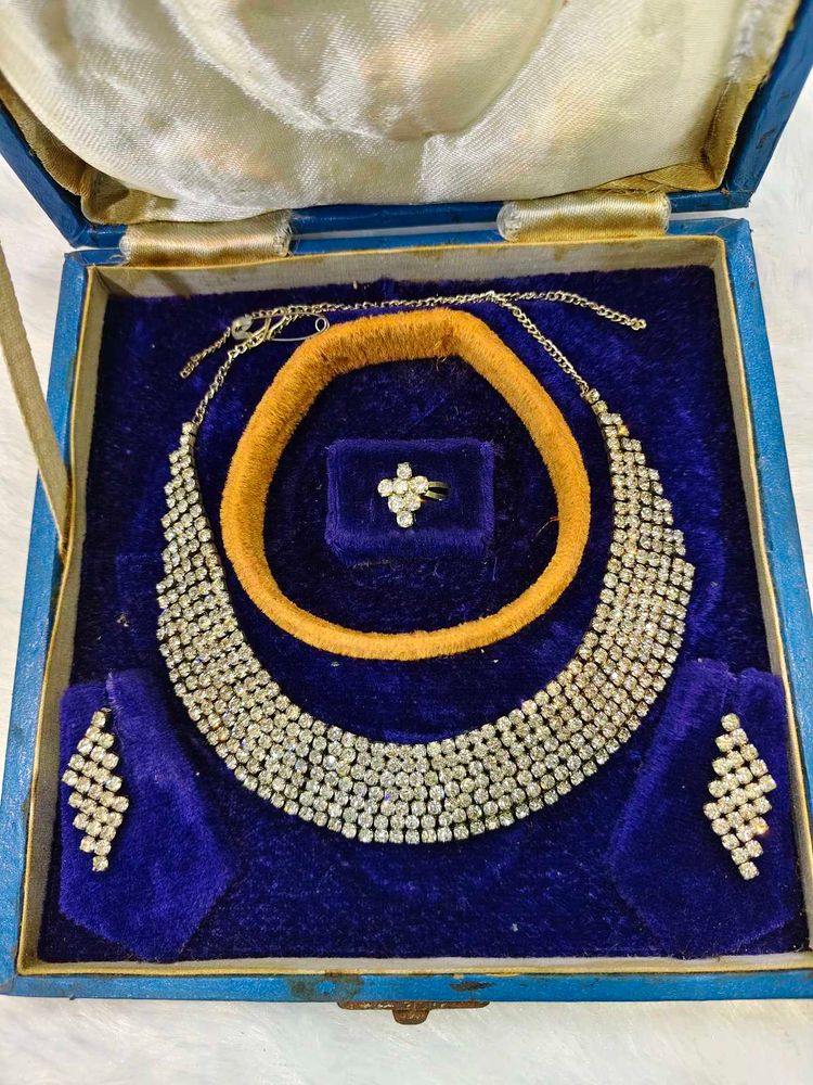 Vintage Jewelry Set