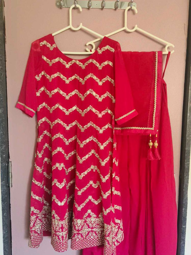 Pink &amp; Gold Salwar Suit