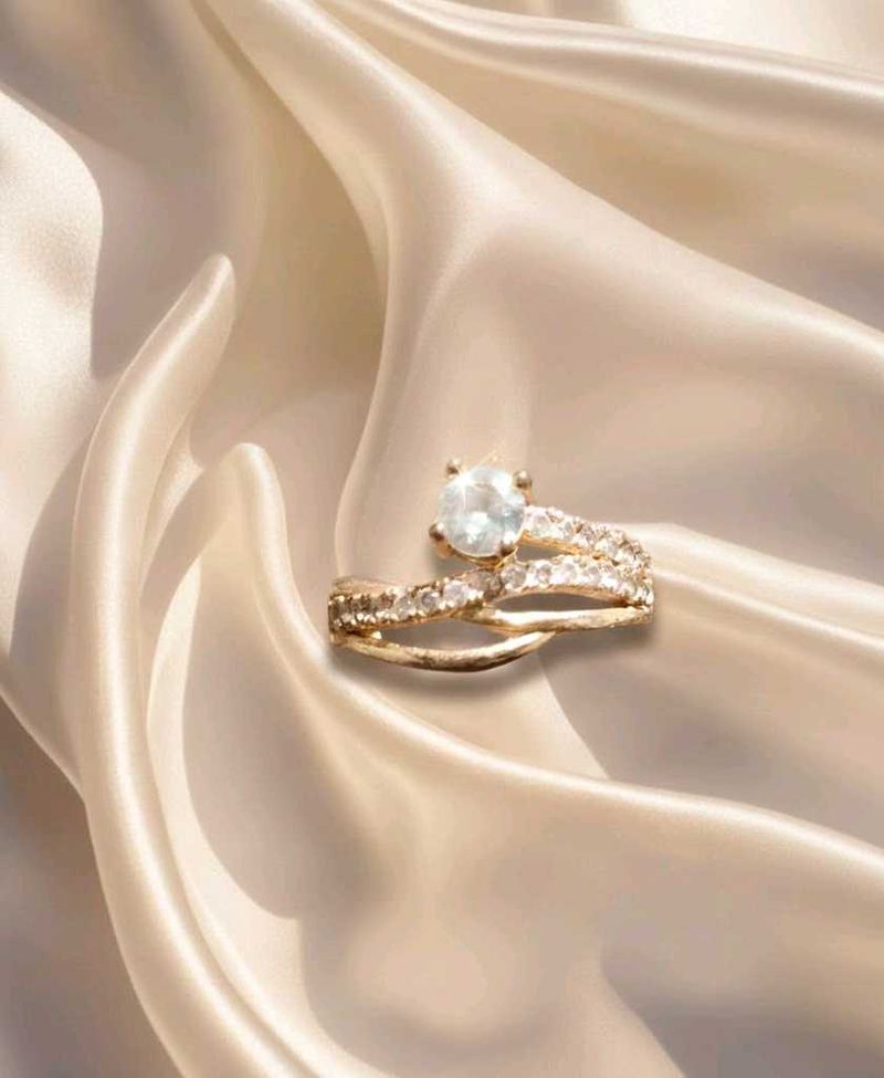 Sparkling Gold-Tone Fashion Ring