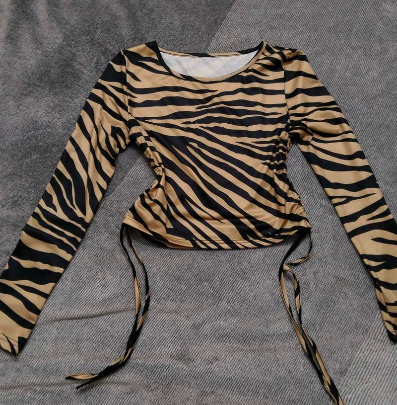 Animal Print Crop Tee