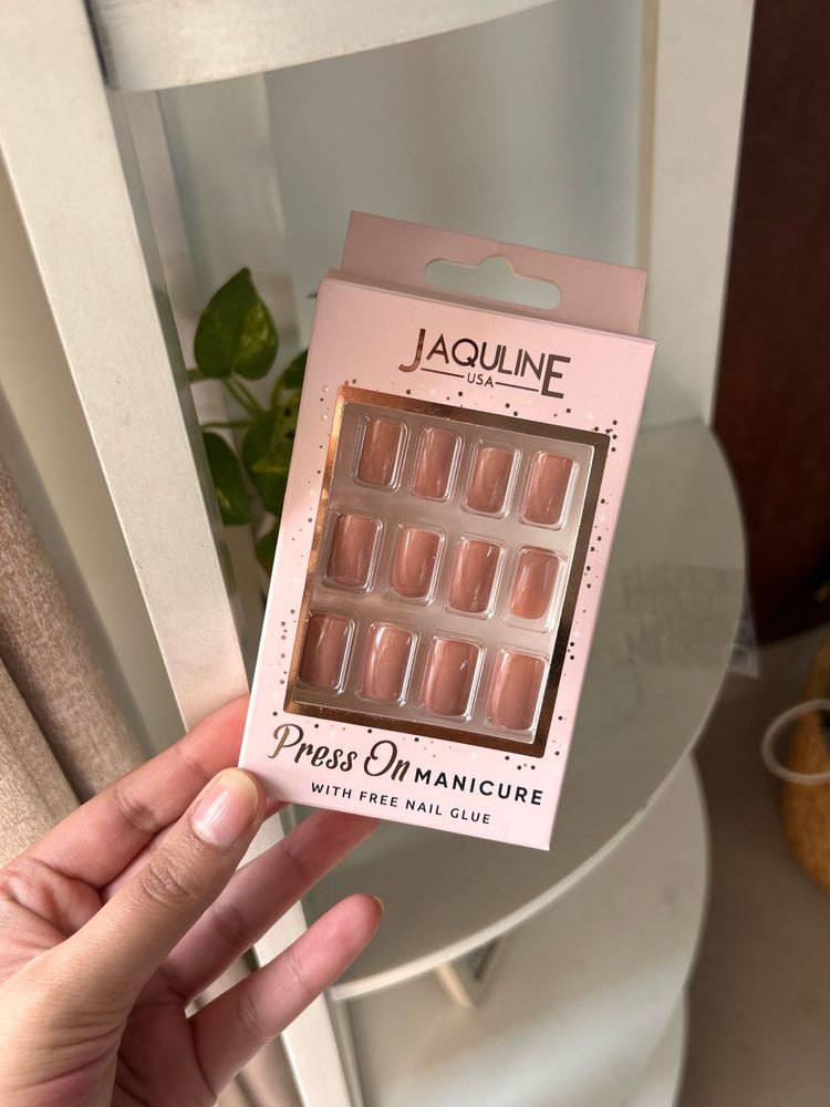 Jaquline USA Press On Nails