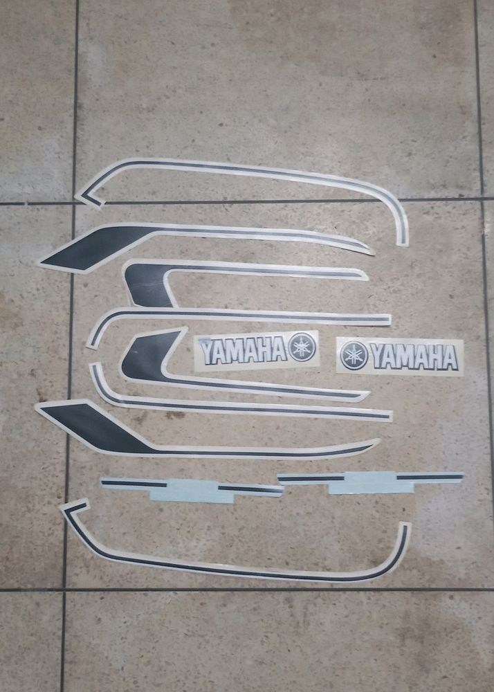 YAMAHA RD350 STICKER KIT