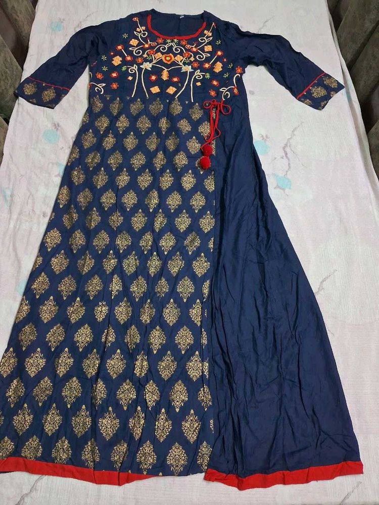 Elegant Embroidered Kurta