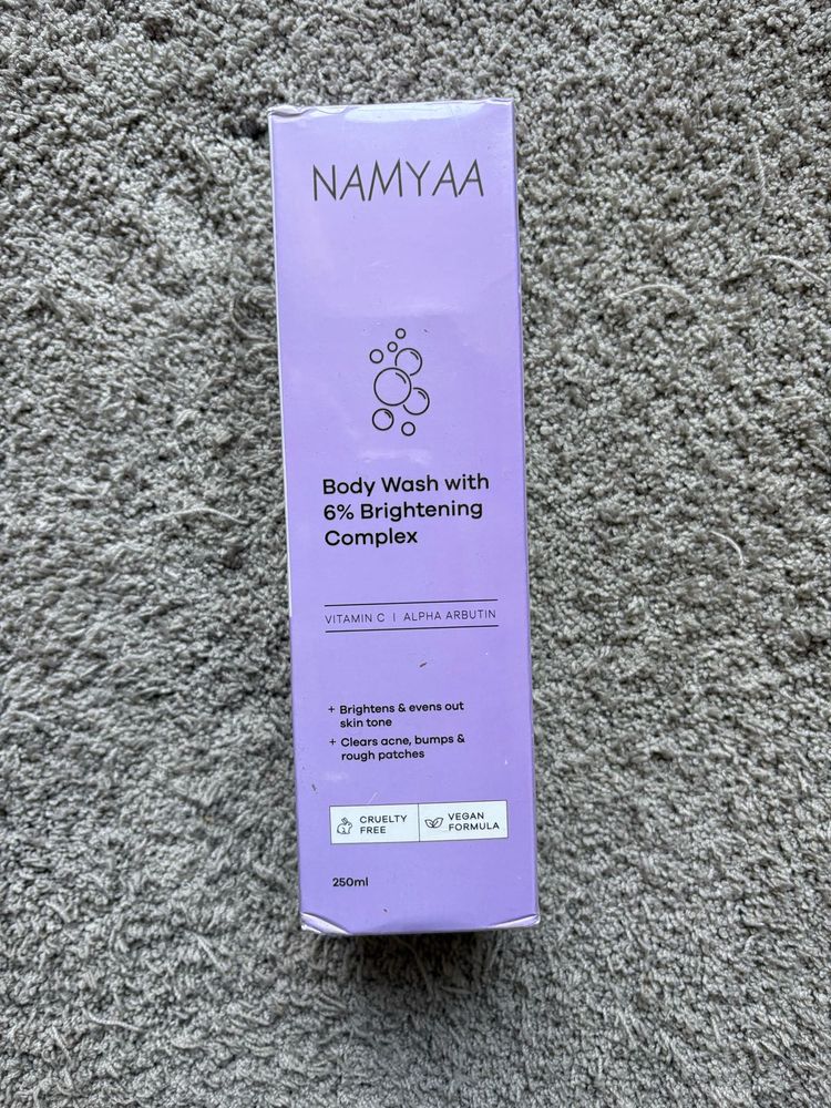 NAMYAA Body Wash
