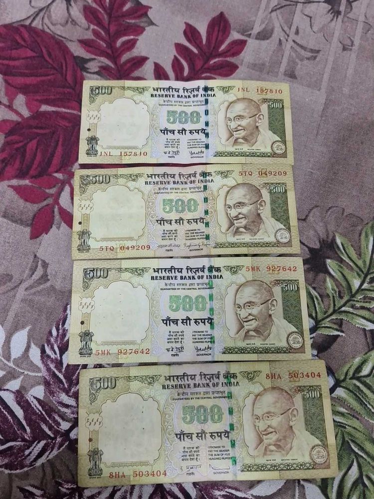 Four 500 Rupee Notes
