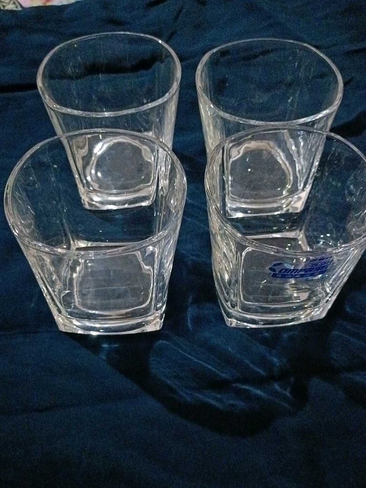 Set of 4 Square Glasses