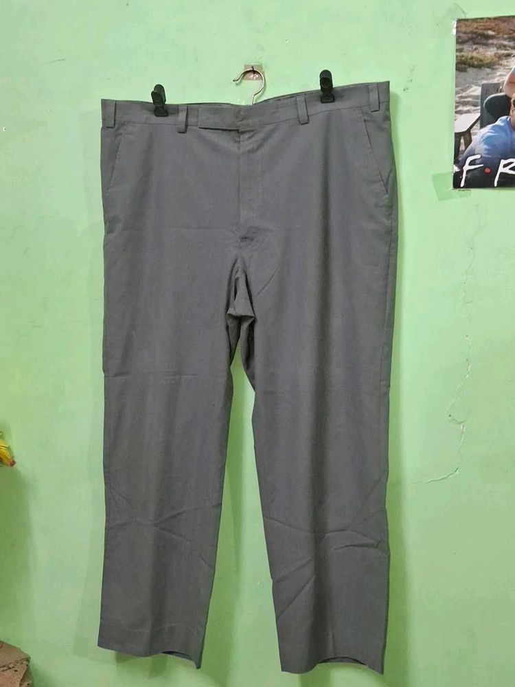 Men&#39;s Grey Trousers