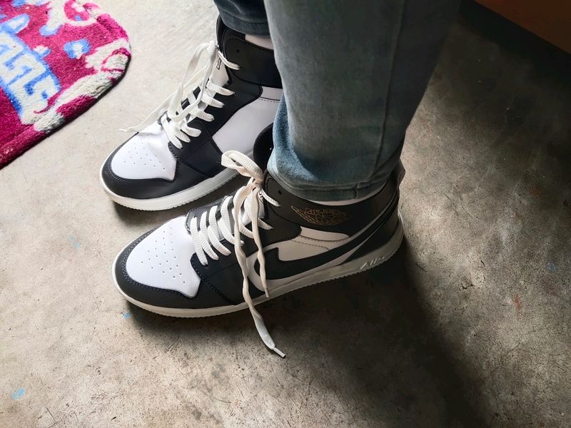 Jordan Sneaker For Women