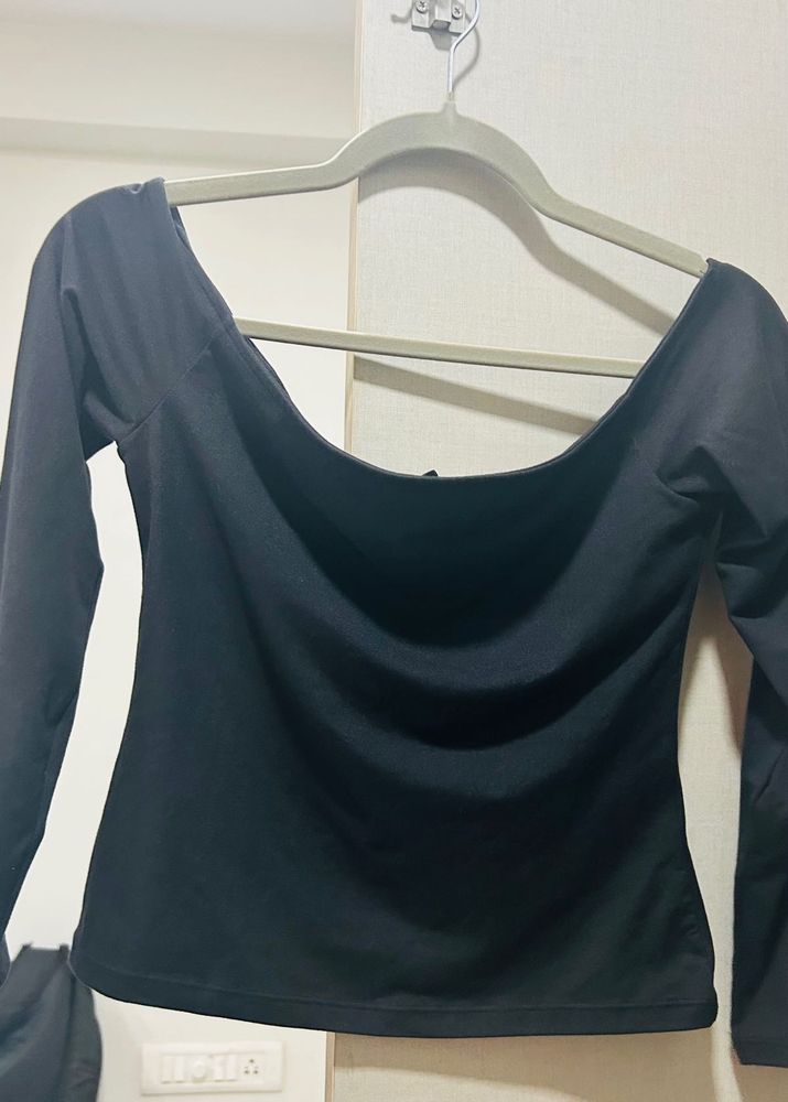 Chic Black Long Sleeve Top