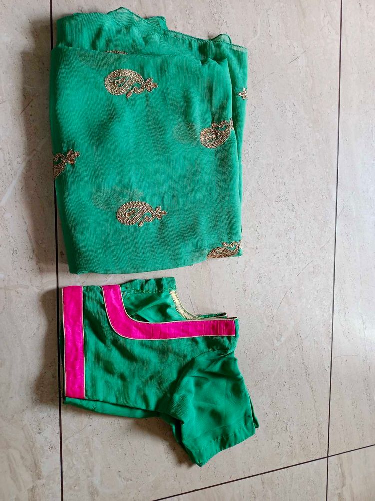 Saree With Blouse 💚