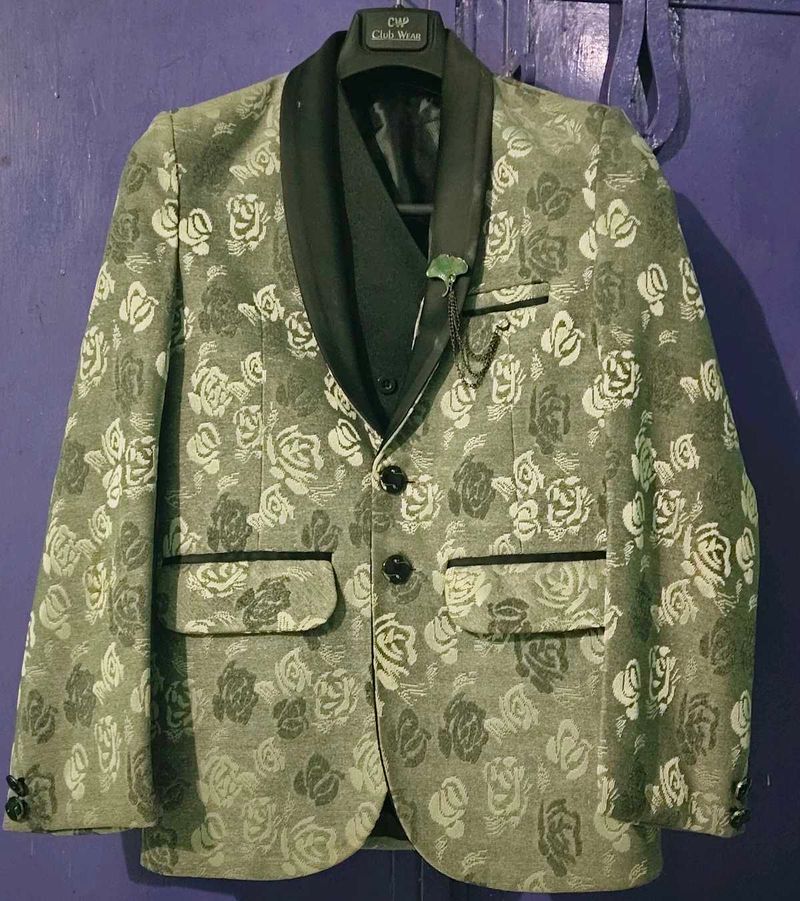 2 piece Floral Patterned Suit Blazer (S Size)