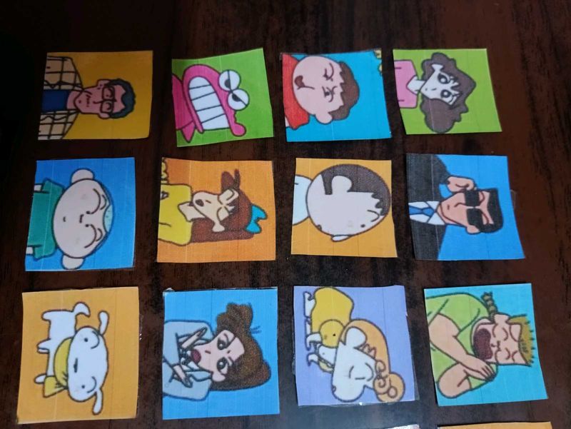 32 Shin Chan Laminated Sticker With Gum