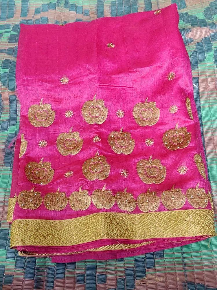 Pink &amp; Gold Embroidered Saree With Blouse