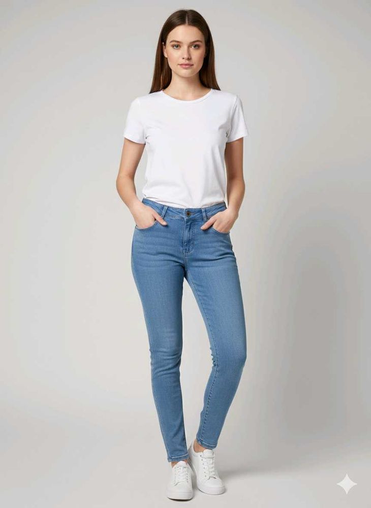 Light Wash blue Denim Skinny Jeans