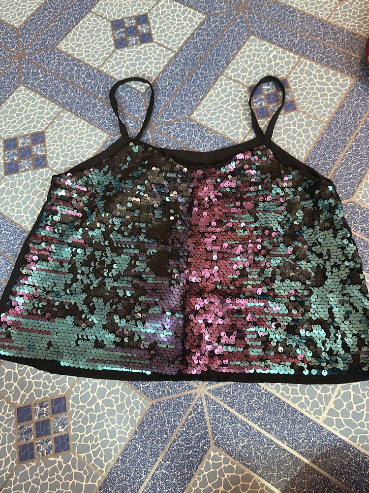 Party Wear Top Crop New. Like Good Condition
