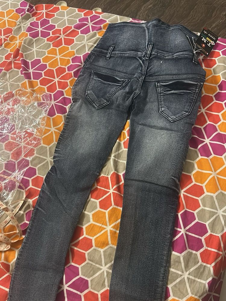 women/ girls jeans