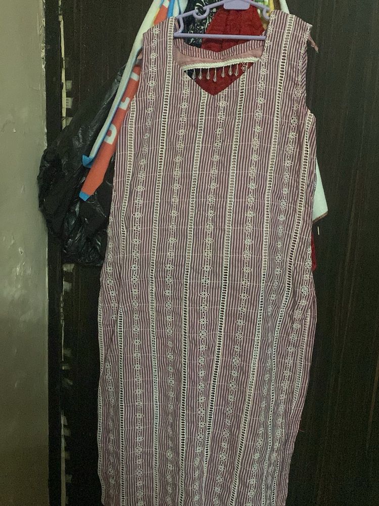 Striped Sleeveless Kurta