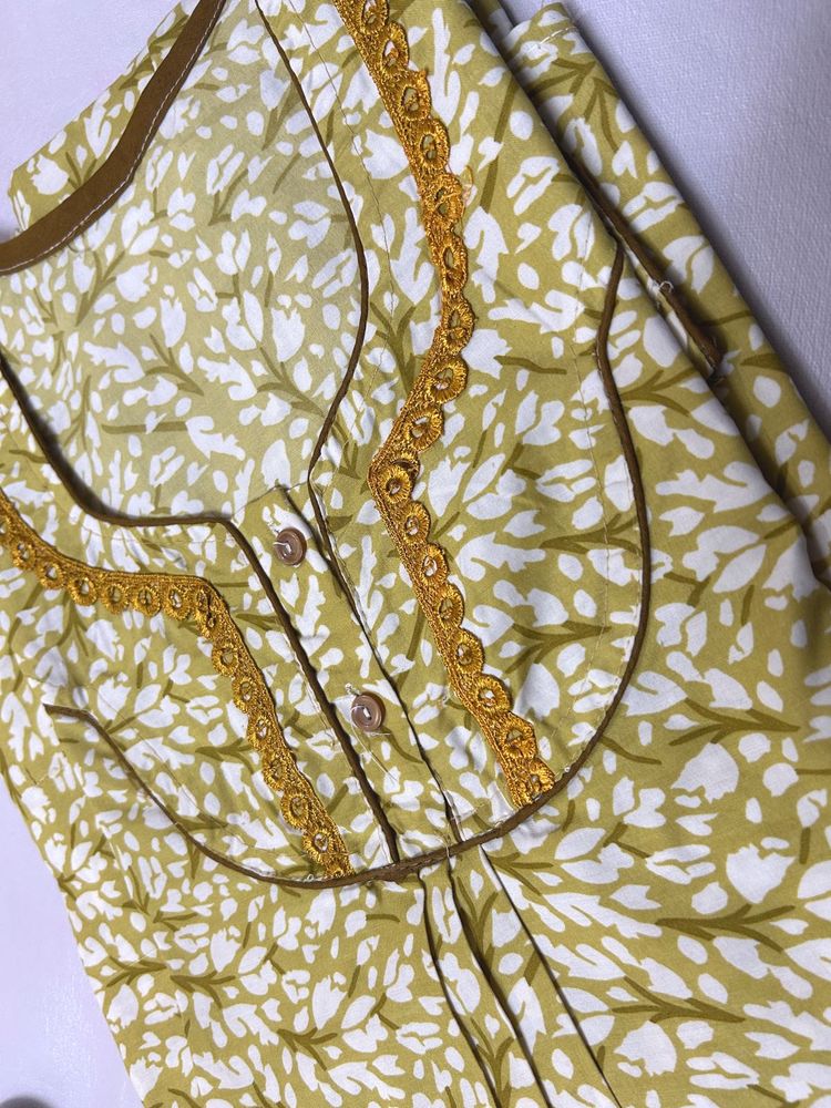 Vintage Floral Print Nighty
