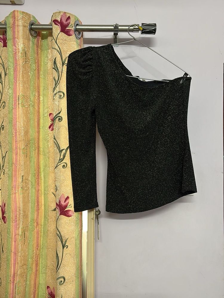 Stylish One-Shoulder Top