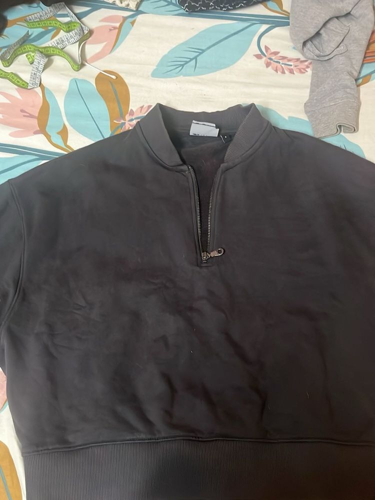 Black Quarter Zip Sweatshirt