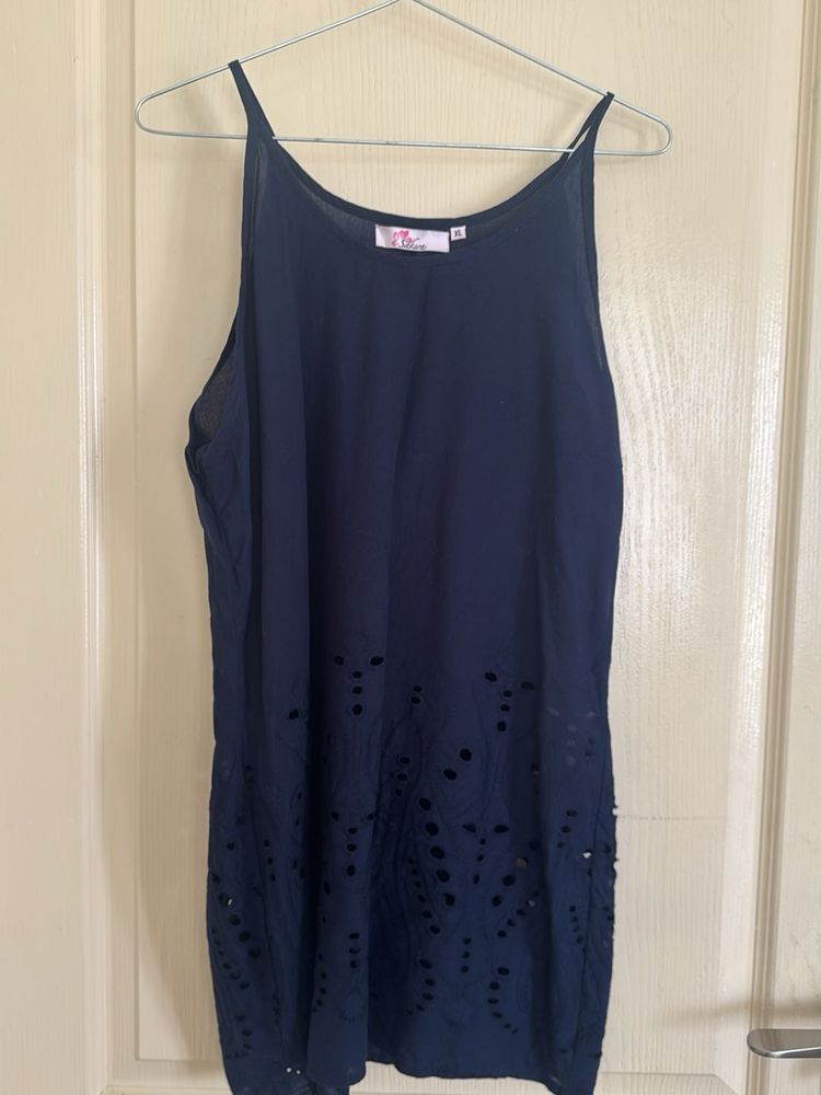 Navy Sleeveless Inner