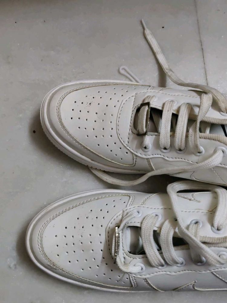 Nike Shoes Unisex Sneakers