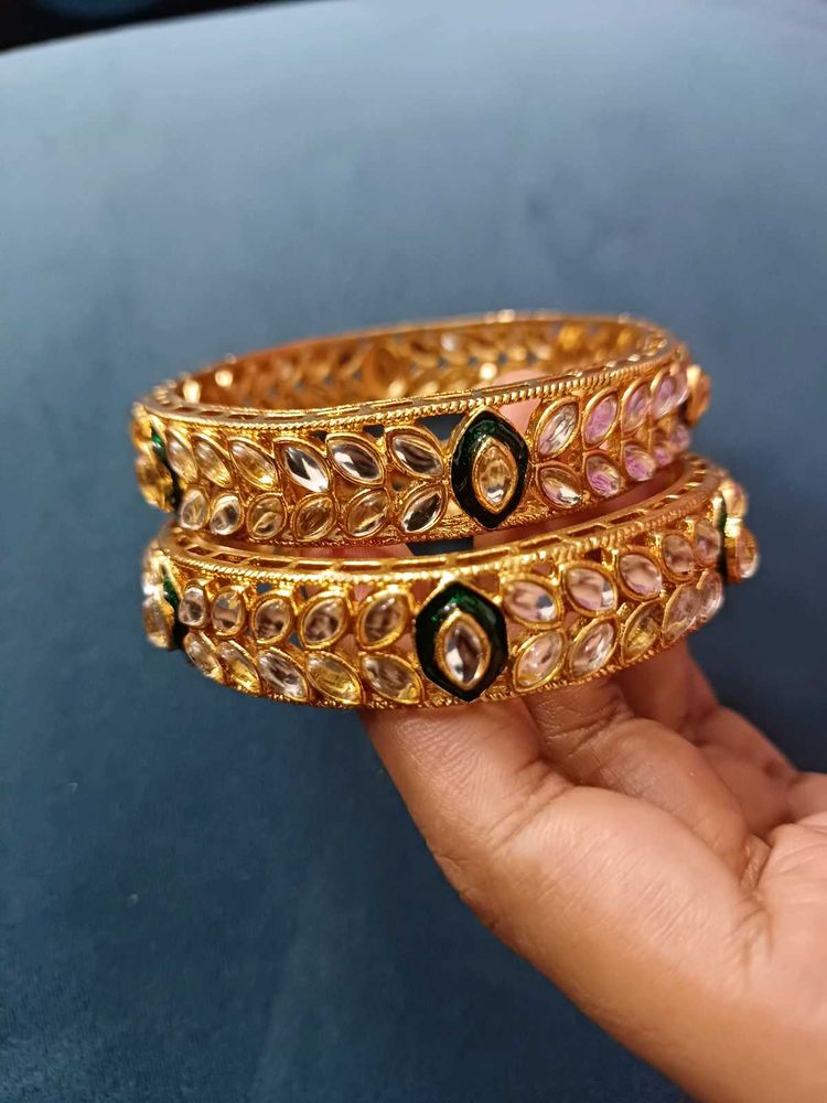 Women Polki Bangles
