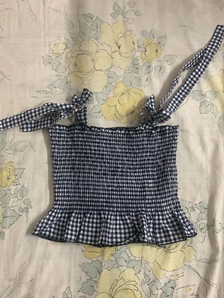 CUTE CROP TOP