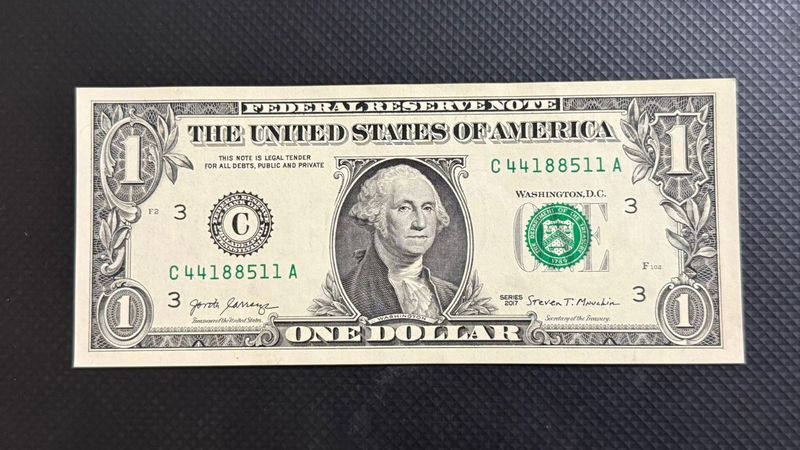 1 USD Nice Condition Rare