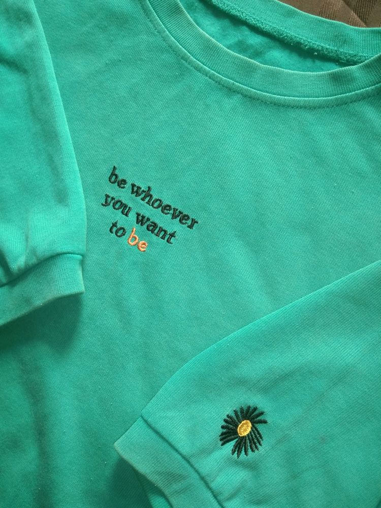 Sweat Shirt