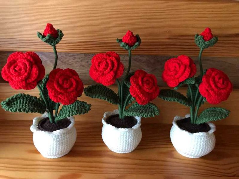 Crochet Rose Flowers With Pot