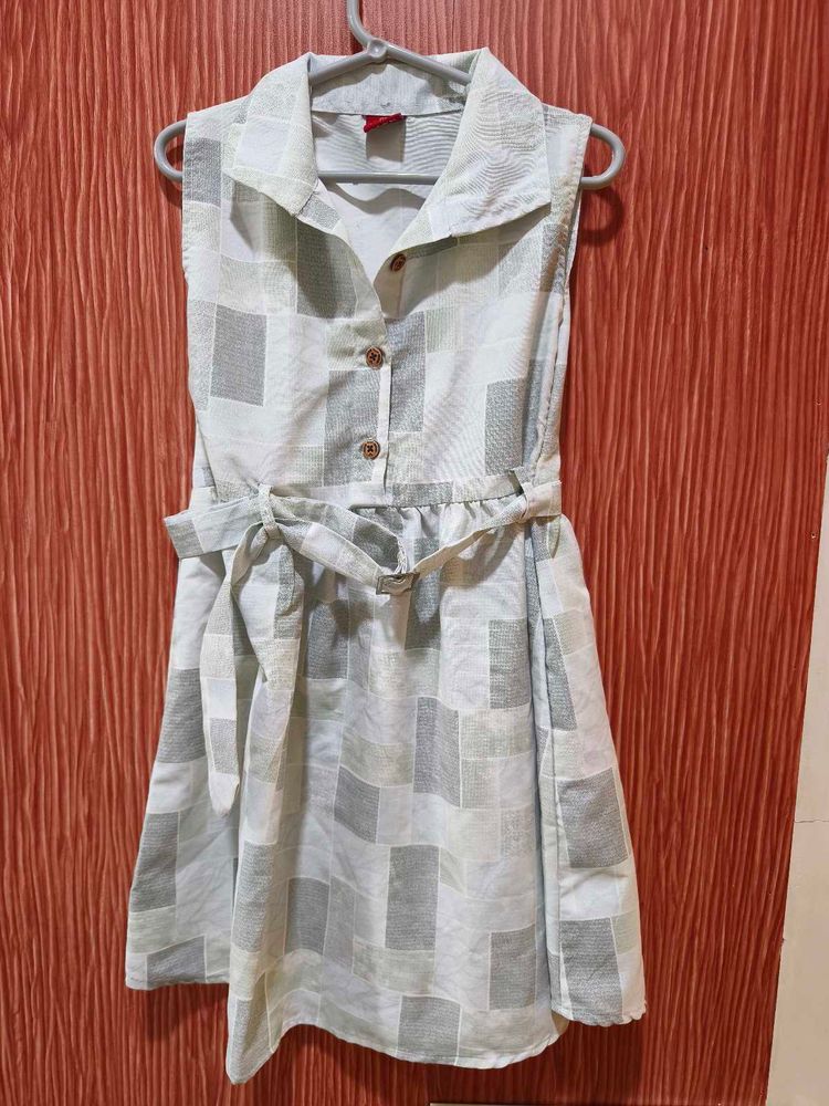 Cute Sleeveless Dress