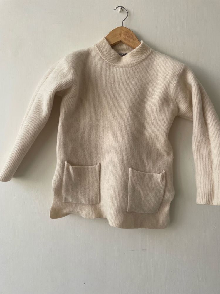 Cream Knit Sweater with Pockets