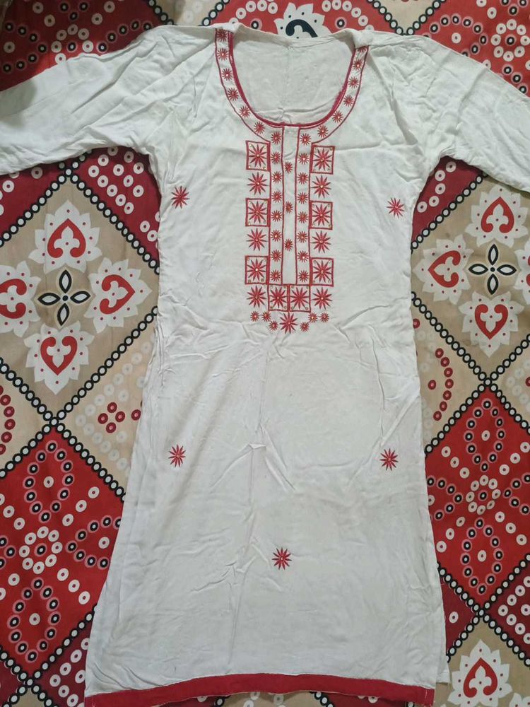 White Embroidered Kurta