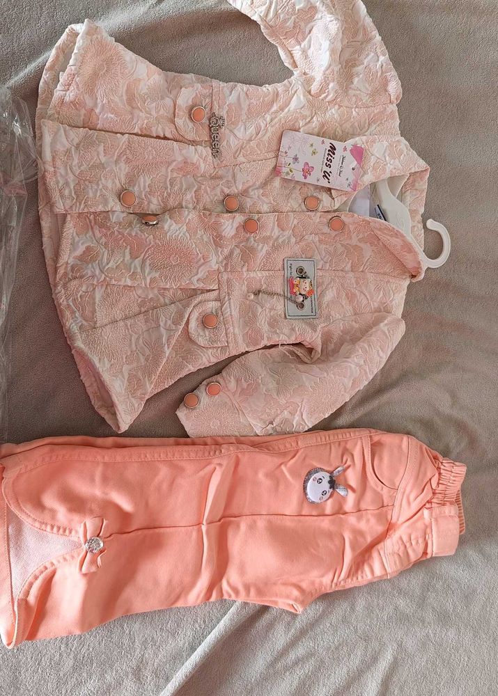 Girl&#39;s Pink Outfit Set