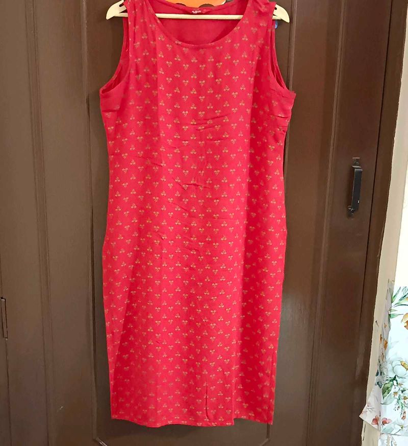 Red Sleeveless Kurti..