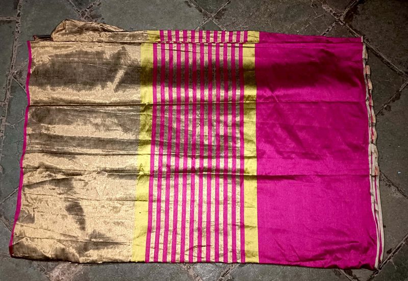 Saree For Women In Pink Colour