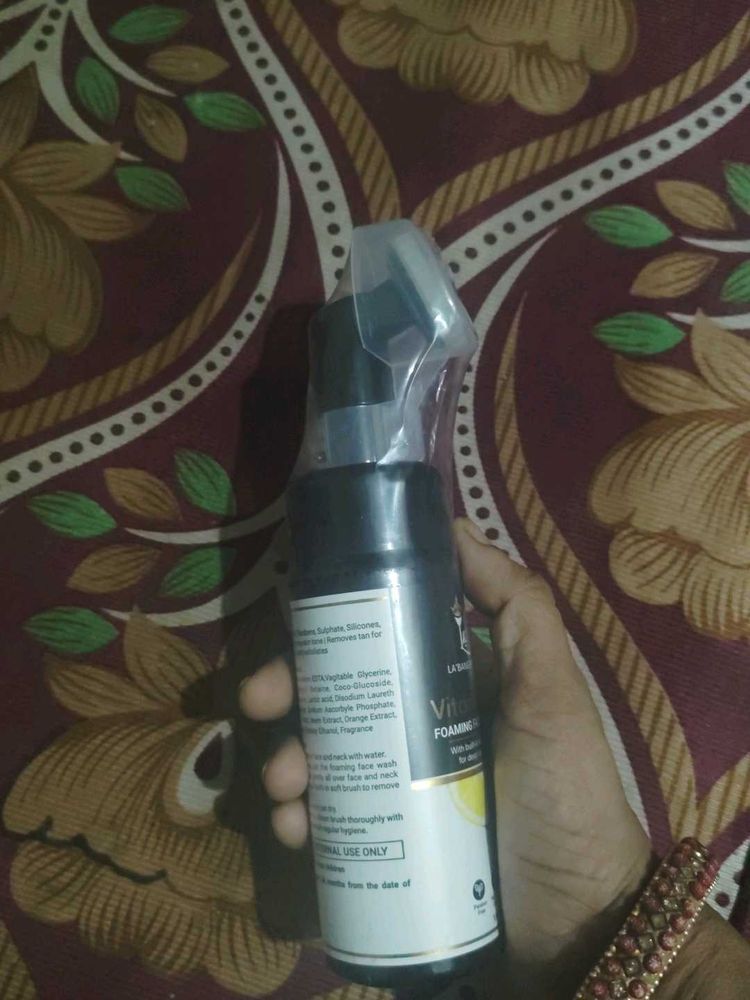 La&#39;Bangerry Vita Foaming Wash