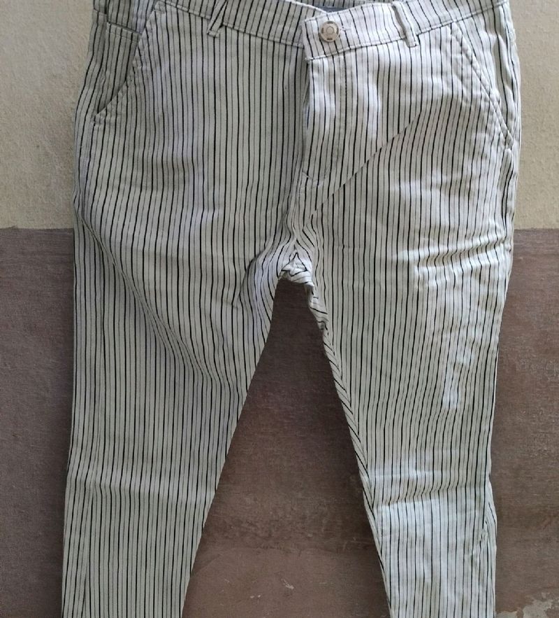 White-Maroon Cotton Jeans, Skinny Fit