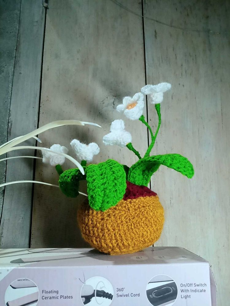 Cute Crochet Flowers And Pots