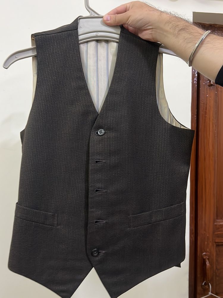 Coat 2 Without Pant Like New