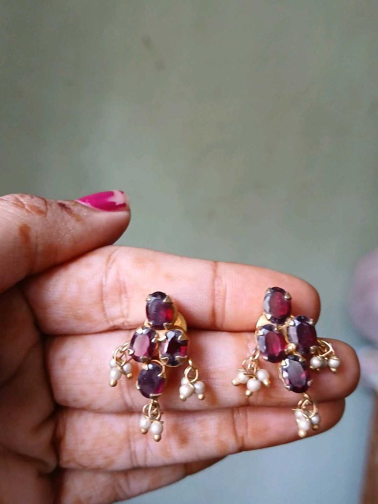 Earring with tassle