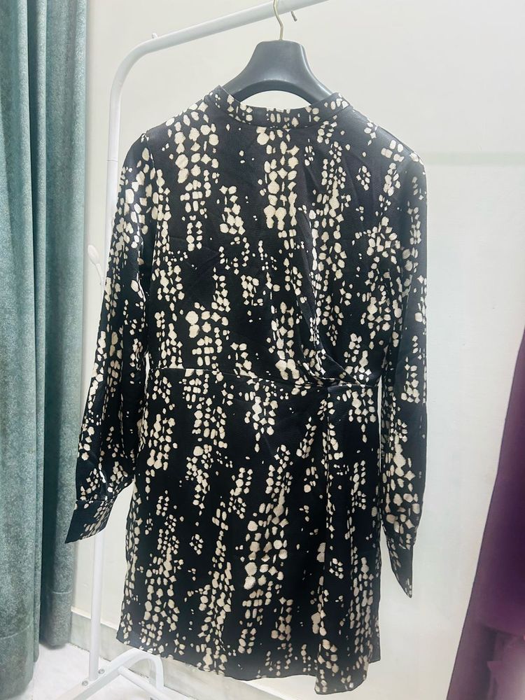 Chic Black &amp; White Print Dress