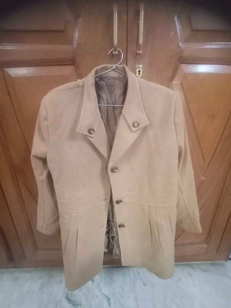 Elegant Beige Jacket for women