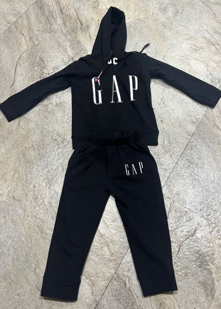 GAP Black Hoodie &amp; Pants Set
